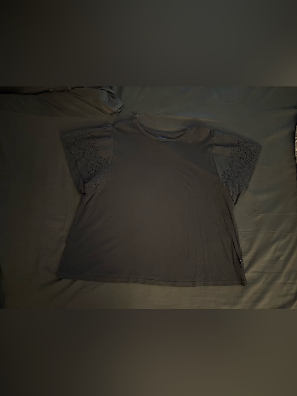 Women’s Gap Black Eyelet Flutter - 3/4 Sleeve Size XXL NWOT